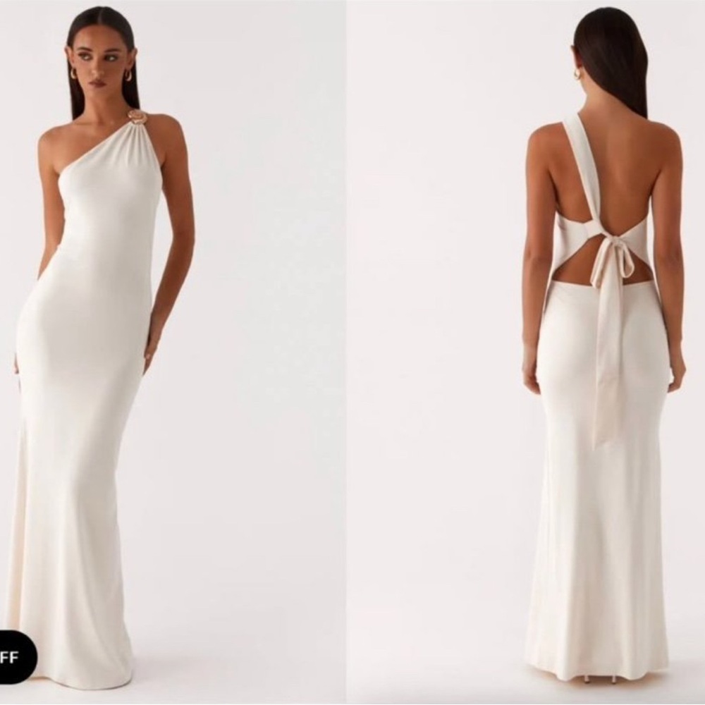 Peppermayo Exclusive - Infinity Maxi Dress - Ivory cream